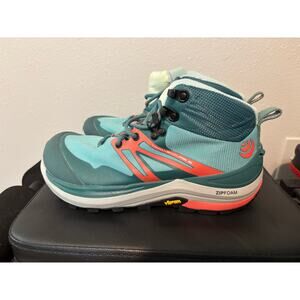 TOPO ATHLETIC TRAILVENTURE 2 WP SNEAKER BOOTS SIZE 8.5 WOMENS HIKING SHOES CORAL